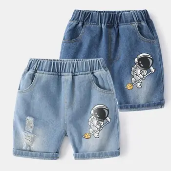 Летние джинсовые шорты для маленьких мальчиков, модные детские джинсы с дырками, Повседневные ковбойские шорты для мальчиков в Южнокорейском стиле, пляжные штаны для малышей Изображение