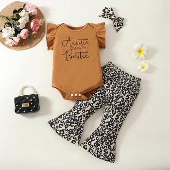 Комплект одежды из 3 предметов для новорожденных девочек, комбинезон с оборками на рукавах, леопардовые брюки-клеш и повязка на голову Изображение